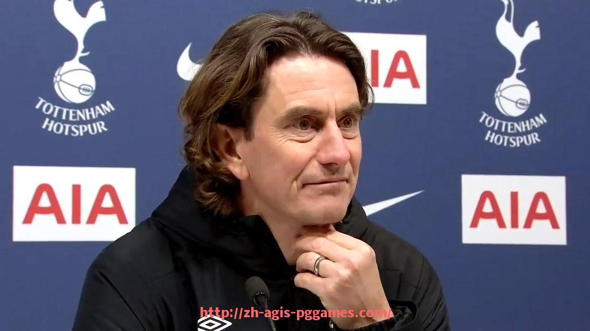 PG模拟器官方网站-英超球员登戈吧俱乐部的加盟背景及竞技表现