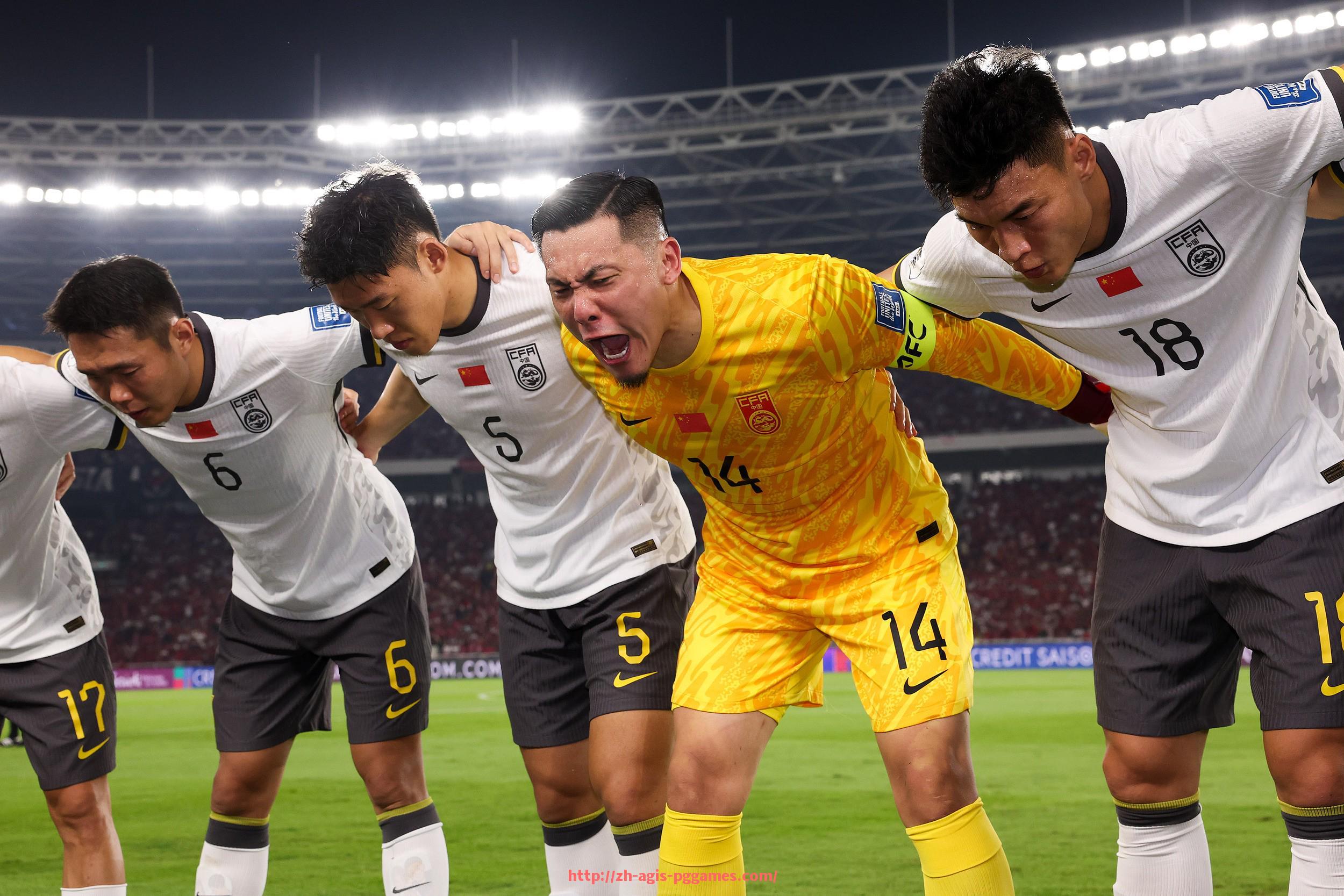 PG模拟器官方网站-世俱杯媒体公开训练实况报道与球队备战揭秘