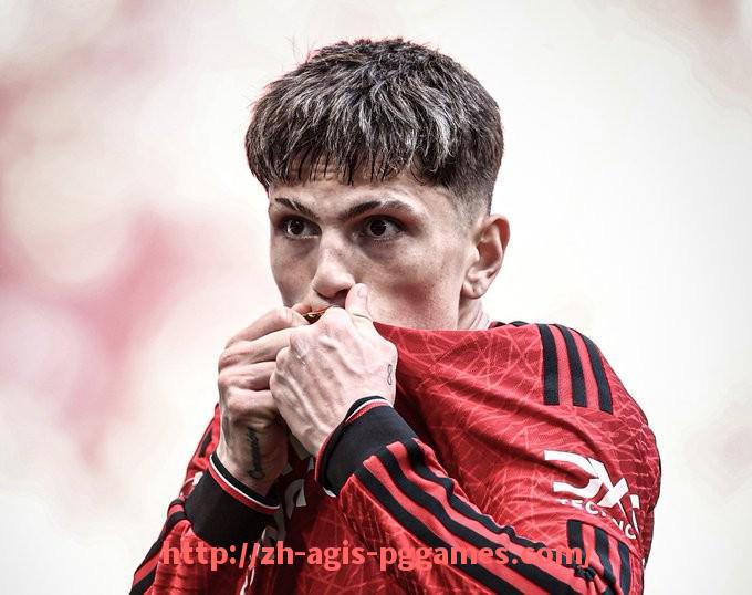 PG模拟器官方网站-世俱杯媒体公开训练实况报道与球队备战揭秘