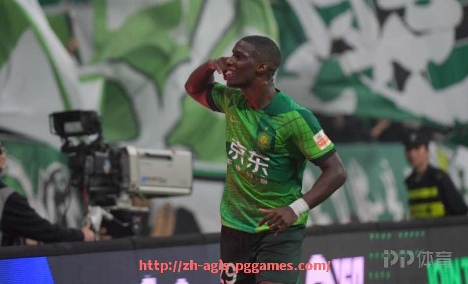 PG模拟器官方网站-世俱杯教练更替情况总览及球队战术调整趋势